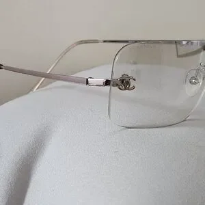 CHANEL | Accessories | Vintage Chanel Rimless 47 Clear  display picture 2